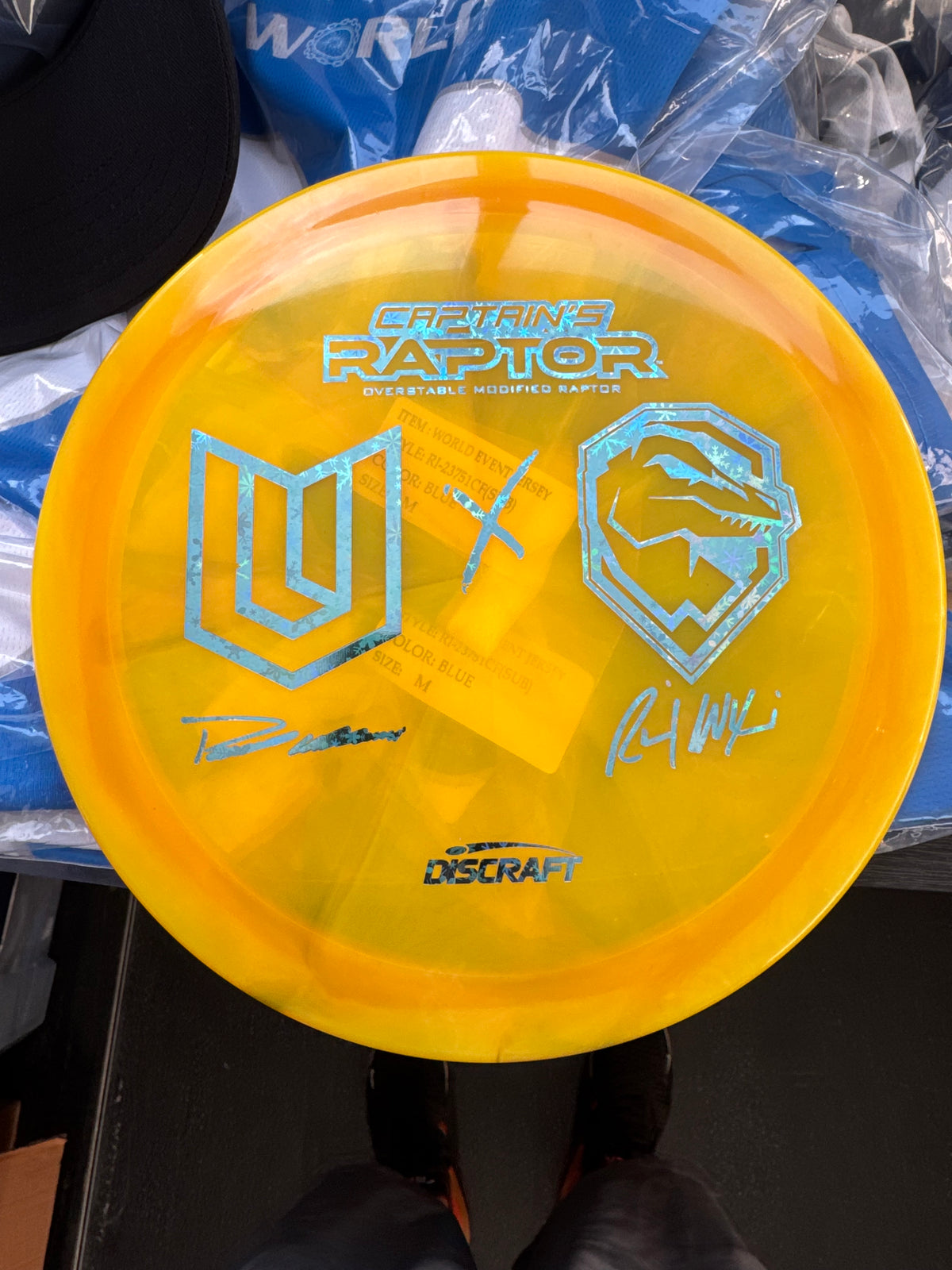 Cap raptor